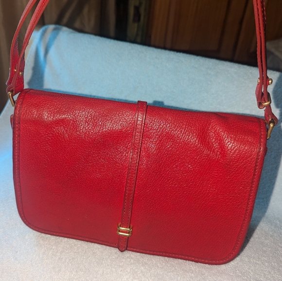 Vintage Marc by Marc Jacobs red leather shoulder messenger bag. - Picture 3 of 12
